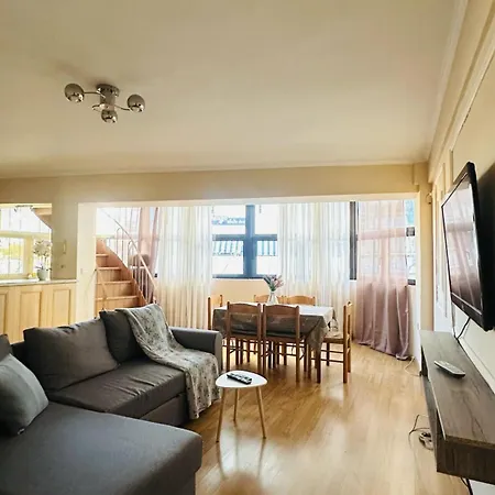 Warm & Spacious With Balcony Apartment Tirana