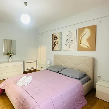 Duplex Apartment-balcony-city Center -7 Guests Tirana
