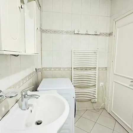 Duplex Apartment-balcony-city Center -7 Guests *