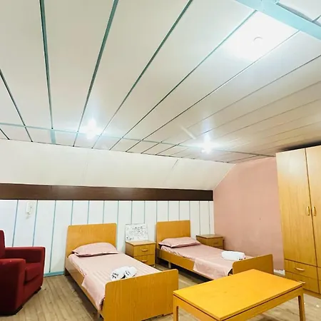 Appartement Duplex Apartment-balcony-city Center -7 Guests *